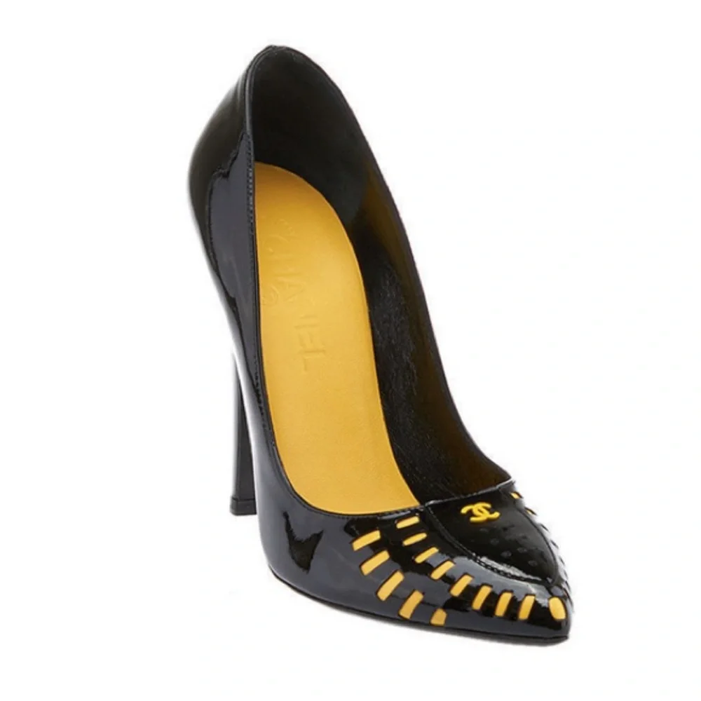 Chanel pumps - made famous by Lady Gaga - Picture 2 of 9